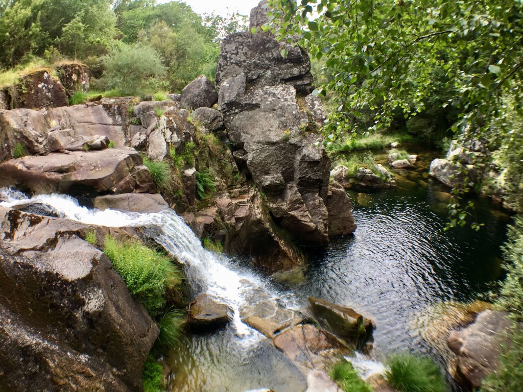 Cascada de Firveda Guíate Galicia