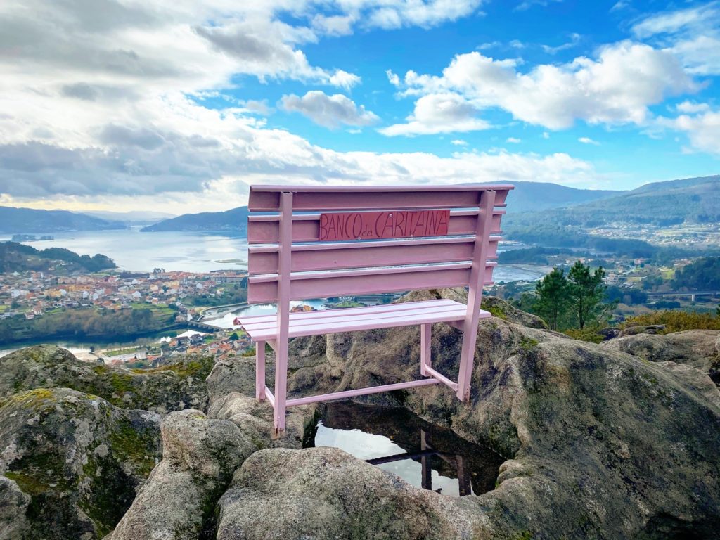 Banco da Caritaina Guíate Galicia